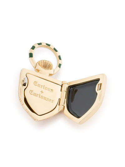 The Curiouser Vault on Box Lite Chain