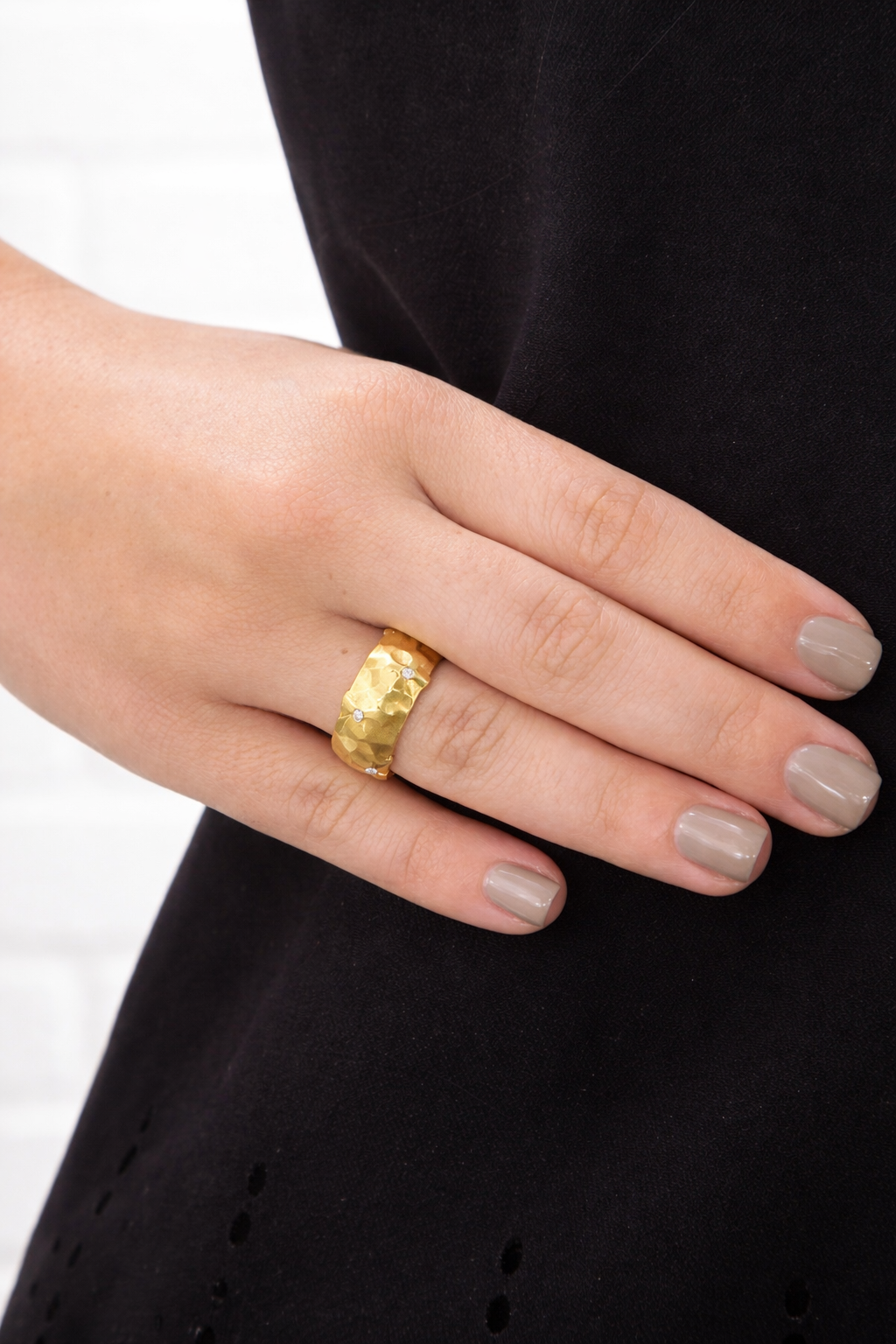 Applique Wildflower Diamond Yellow Gold Band