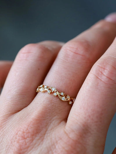 Ivy Diamond Yellow Gold Band