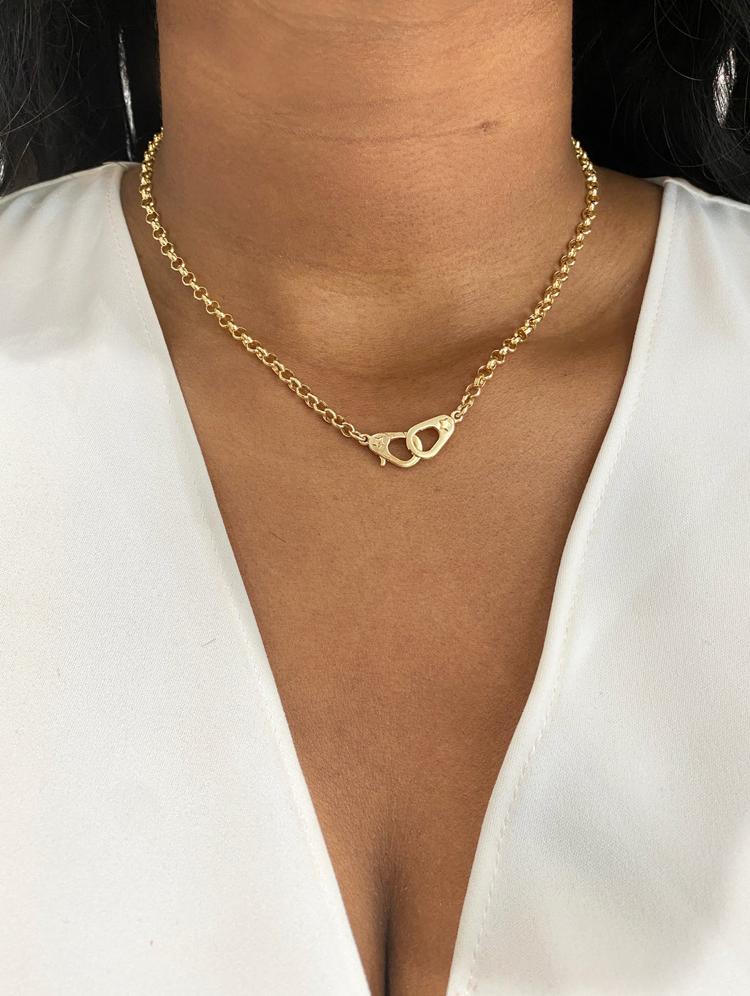 Medium Belcher Sister Hook Yellow Gold Necklace